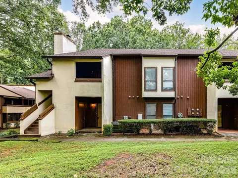 7304 Winery Ln, Charlotte, NC 28227