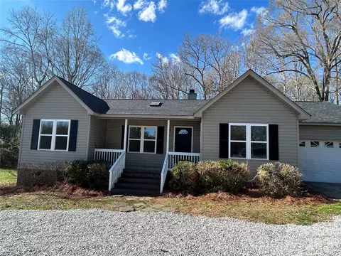 208 Poplar St, Heath Springs, SC 29058
