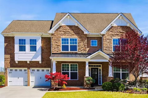 2074 Feldspar Dr, Davidson, NC 28036