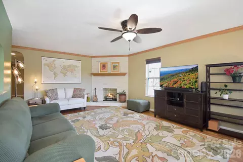 308 Lakeview Dr, Deep Gap, NC 28618 photo 21