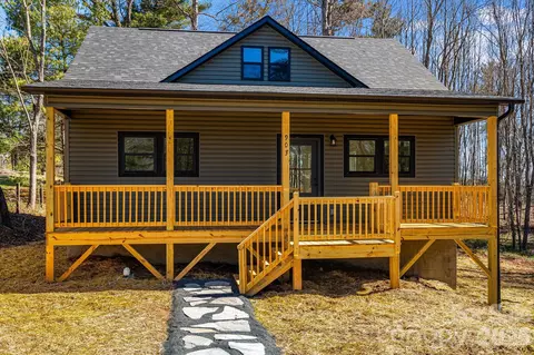 903 Old Nc 20 Hwy, Alexander, NC 28701