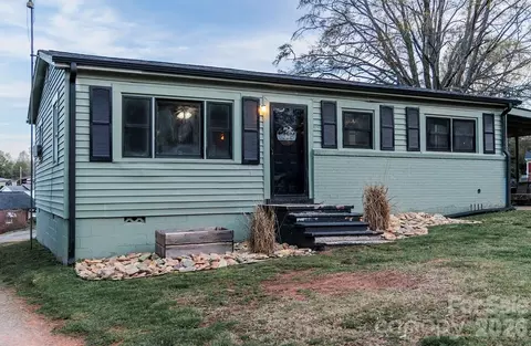119 Collins Ave, Forest City, NC 28043