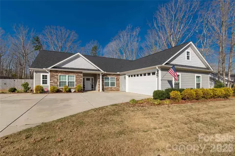 2577 Craig Farm Rd, Lancaster, SC 29720
