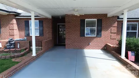Exterior - 3870 Sage Ct, Denver, NC 28037 photo 1 of 1