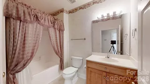 Bath - 3870 Sage Ct, Denver, NC 28037 photo 1 of 1
