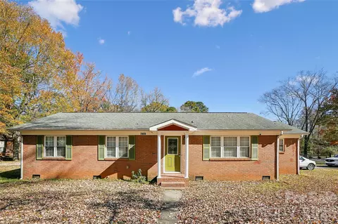 7459 Elwood Dr, Charlotte, NC 28227