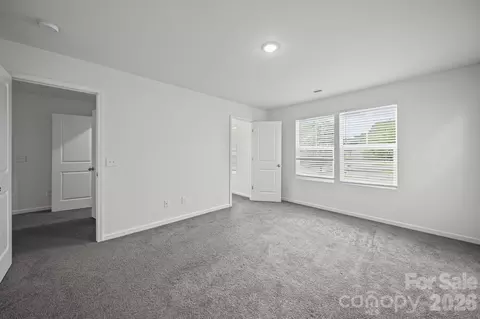 Bedroom - 15 Th Ne Ave NE, Conover, NC 28613 photo 6 of 8