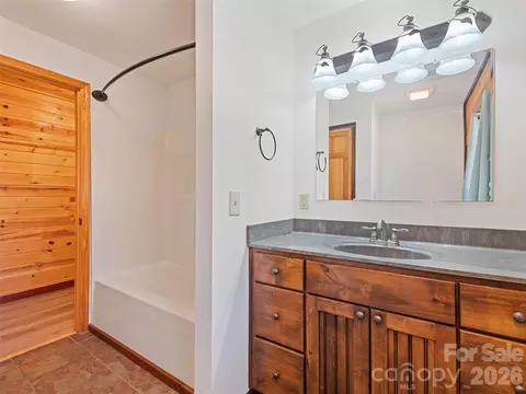 425 Rustic Ridge Dr, Canton, NC 28716 photo 34