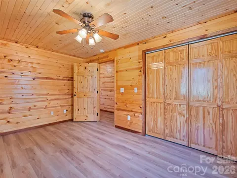 425 Rustic Ridge Dr, Canton, NC 28716 photo 33