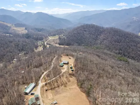 425 Rustic Ridge Dr, Canton, NC 28716 photo 11