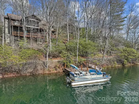 306 S Sequoyah Ln, Brevard, NC 28712