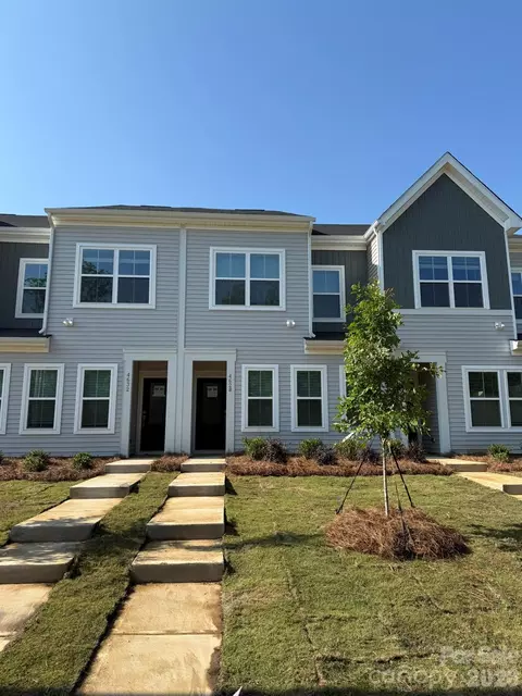 4628 Lakeview Rd, Charlotte, NC 28216