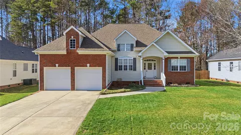 1378 The Crossing Dr, Rock Hill, SC 29732