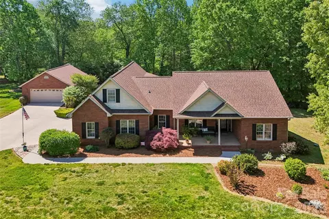 155 Howard Pond Loop, Statesville, NC 28625