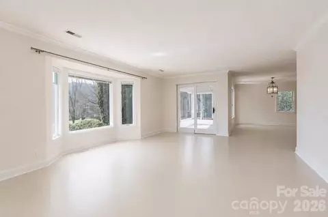 Living - 111 Bluffview Ln, Flat Rock, NC 28731 photo 4 of 6