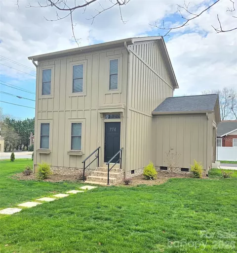 774 8th Ne St NE, Hickory, NC 28601