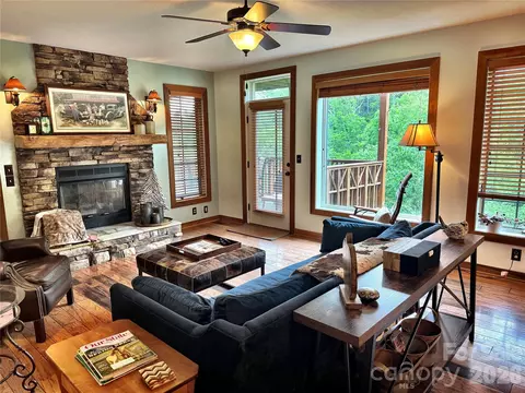 222 Creekside D201 Way #D201, Burnsville, NC 28714