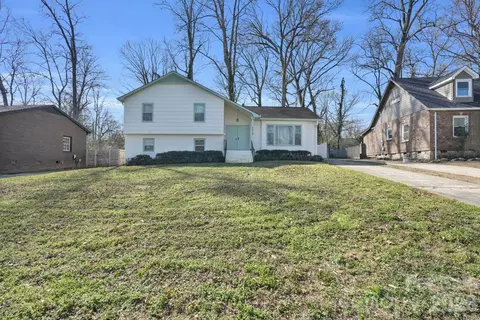 3518 Donovan Pl, Charlotte, NC 28215