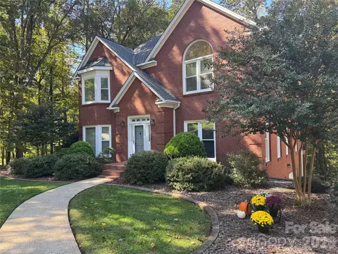 3875 Deer Run Ne Dr NE, Conover, NC 28613