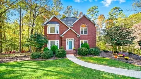 Exterior - 3875 Deer Run Ne Dr NE, Conover, NC 28613 photo 2 of 7