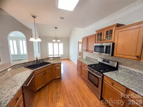 Kitchen - 7700 Sedgebrook E Dr E, Stanley, NC 28164 photo 1 of 2