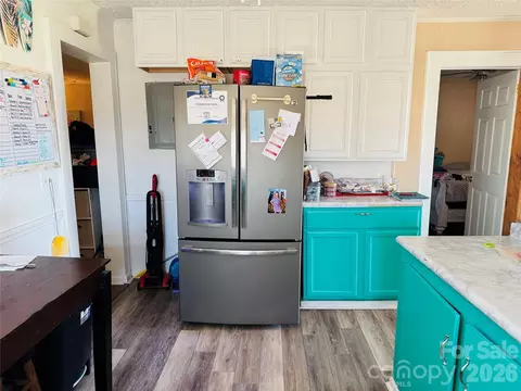 Kitchen - 824 Baxter Rd, Cherryville, NC 28021 photo 2 of 2