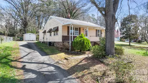 1644 Rankin Lake Rd, Gastonia, NC 28054
