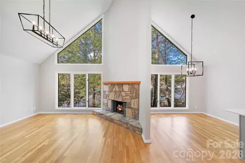 3814 Connestee Trl, Brevard, NC 28712