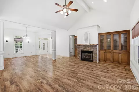 Living - 2043 Standing Timber Rd, Lancaster, SC 29720 photo 2 of 8