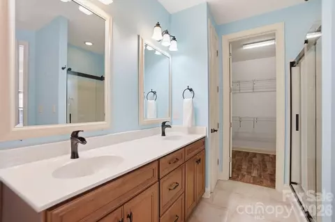 Bath - 2043 Standing Timber Rd, Lancaster, SC 29720 photo 2 of 4