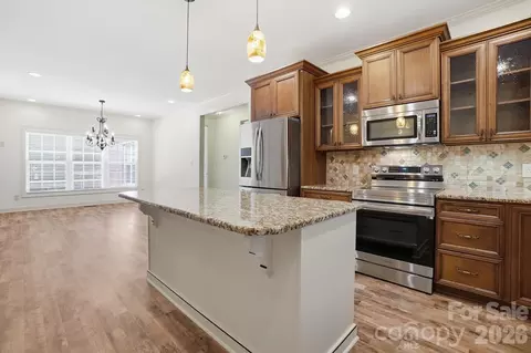 Kitchen - 2043 Standing Timber Rd, Lancaster, SC 29720 photo 2 of 3