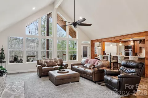 159 Broken Bow Run, Pickens, SC 29671 photo 5
