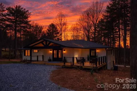 323 Mashburn Branch Rd, Franklin, NC 28734