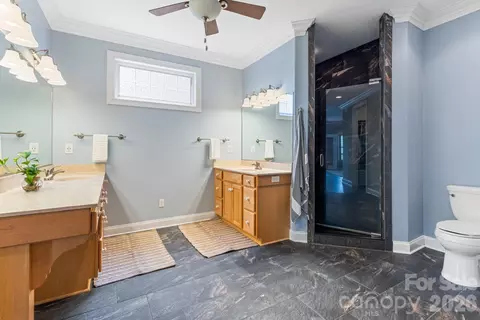 Bath - 6 Grouse Ter, Fairview, NC 28730 photo 3 of 4
