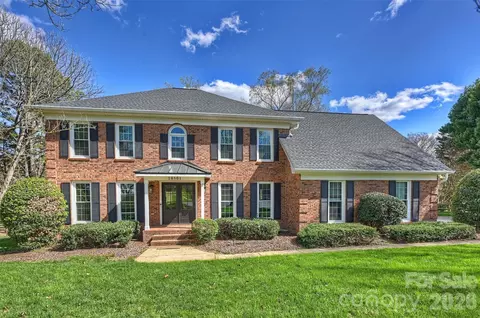 10501 Roseberry Ct, Charlotte, NC 28277