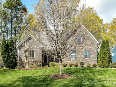 Exterior - 21277 Summerbrook Dr, Cornelius, NC 28031 photo 1 of 8