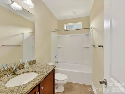Bath - 21277 Summerbrook Dr, Cornelius, NC 28031 photo 2 of 3