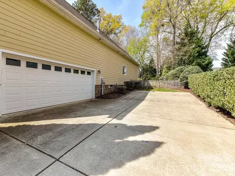 Exterior - 21277 Summerbrook Dr, Cornelius, NC 28031 photo 8 of 8