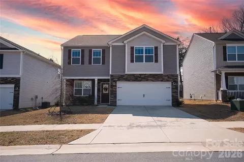 124 Sequoia Forest Dr, Mooresville, NC 28117