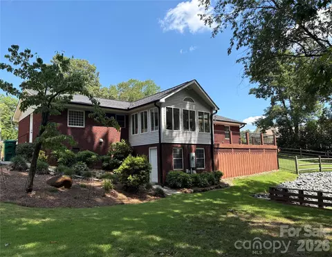 572 Acorn Acres Rd, Norwood, NC 28128