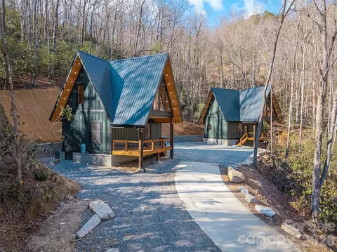 Villa Lane, Brevard, NC 28712