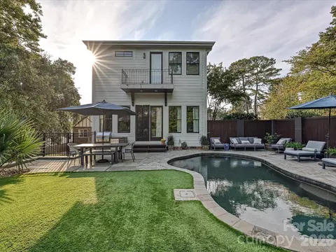 1111 Pierce St, Charlotte, NC 28203
