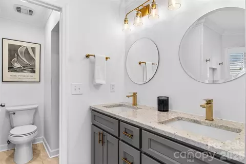 Bath - 18521 Vineyard Point Ln, Cornelius, NC 28031 photo 1 of 4