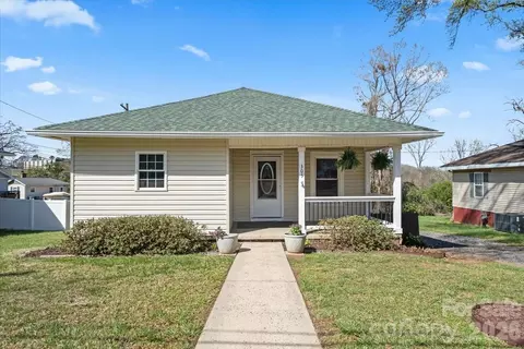 305 Linestowe Dr, Belmont, NC 28012