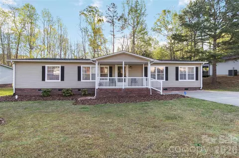 1362 Poplar Glen Dr, Kannapolis, NC 28083