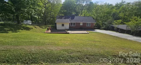 110 Crestwood Dr, Chester, SC 29706