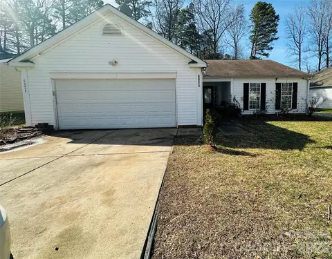 6921 Alanbrook Rd, Charlotte, NC 28215