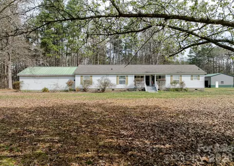 410 Geneva Dr, Rockwell, NC 28138