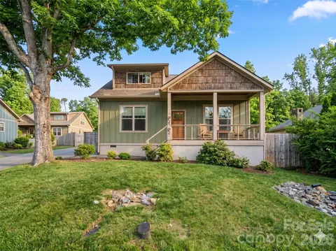 3 Staffordshire Dr, Black Mountain, NC 28711