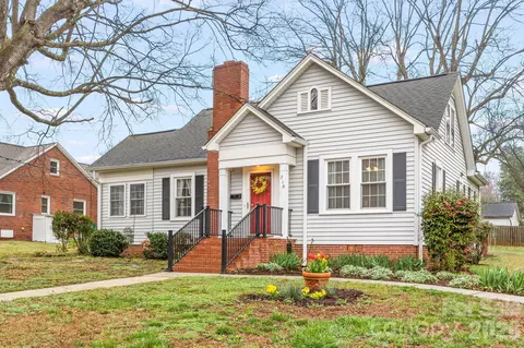 218 Queen Anne Rd, Salisbury, NC 28144